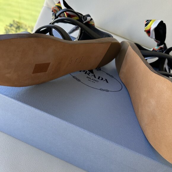 NEW PRADA SANDALS BLACK LEATHER GLADIATOR SILK BOWS 38.5 - Picture 4 of 7